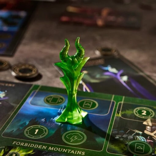 Ravensburger Disney Villainous - Image 2