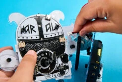 CircuitMess STEM Adventure Harald DIY Bluetooth Speaker -Hape Shop DSC00897 1024x1024 cc0277b0 1c80 41d3 ab1d 3ad3085b04d6