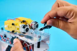 CircuitMess STEM Adventure Charlie -Hape Shop DSC01935 1024x1024 639d87af 745c 4d5c 97b7 92619b53aee5