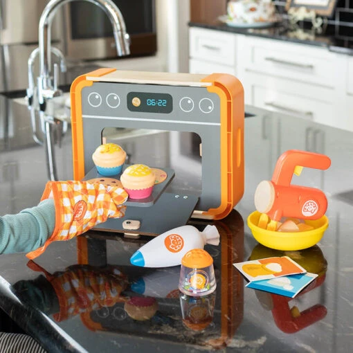 Fat Brain Toys Pretendables Bakery Set - Image 2