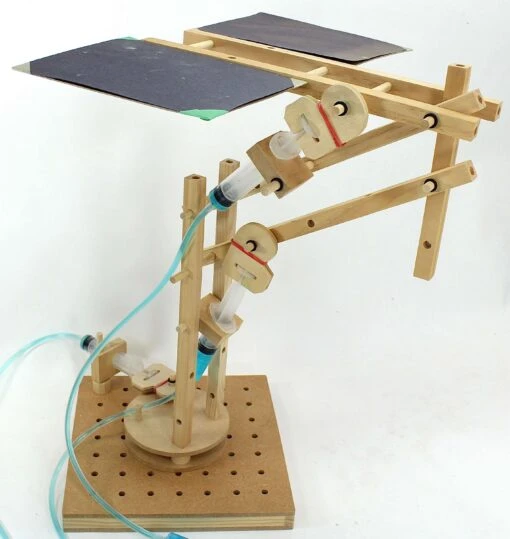 STEM Hydraulics Maker Set - Image 5