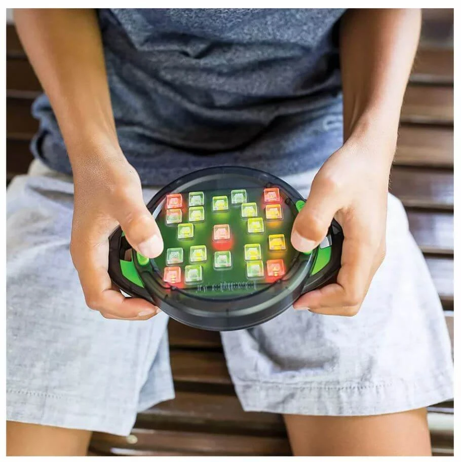 Learning Resources BrainBolt Lightup Memory Game 2 Learning Resources BrainBolt Lightup Memory Game - Image 2