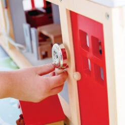 Doll Familly Mansion Hape -Hape Shop dollhouse 3