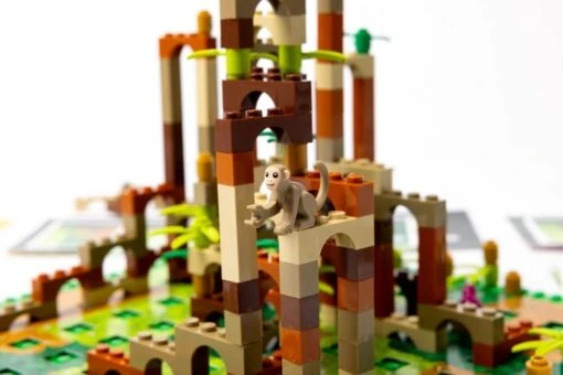 LEGO Monkey Palace Board Game - Image 3