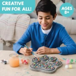 MindWare Paint Your Own Stepping Stone: Paw Print -Hape Shop paintyourownsteppingstone 1
